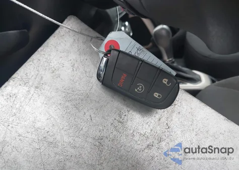 2016 Jeep Renegade Sport z USA, uszkodzony, nr VIN ZACCJAATXGPE22001